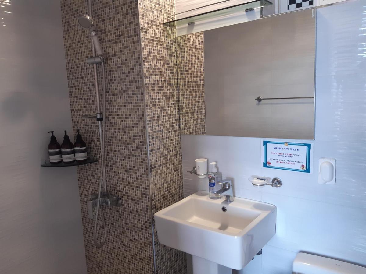 Jeju Gaviota Pension Экстерьер фото