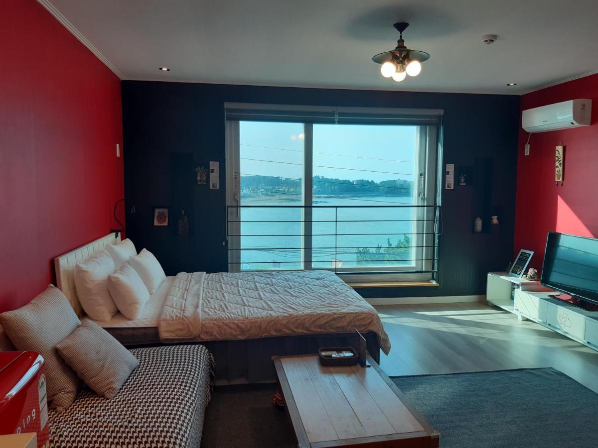 Jeju Gaviota Pension Экстерьер фото