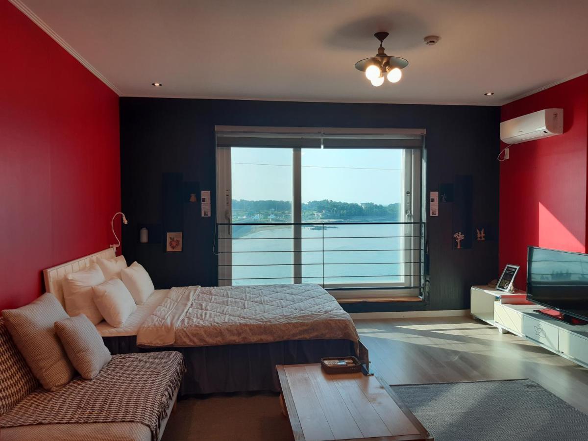 Jeju Gaviota Pension Экстерьер фото
